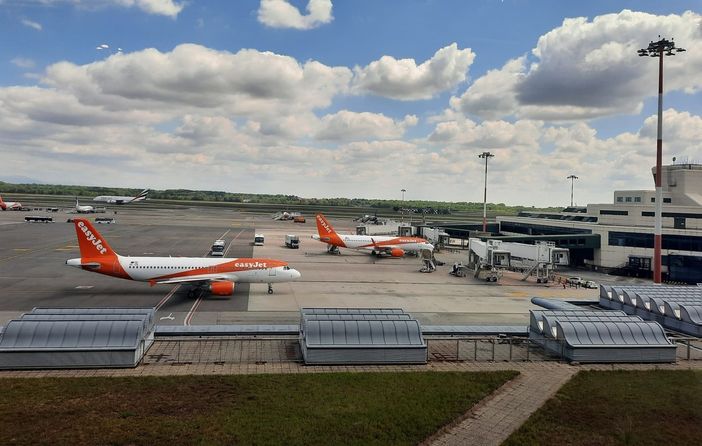 Malpensa, i viaggiatori si avvicinano a 2 milioni. Il cargo arretra ma non rispetto al 2019