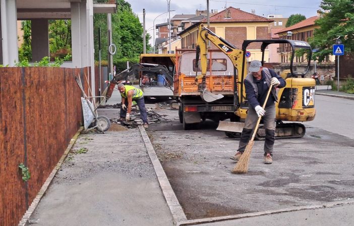 Via Borsano e via Sauro: parte la manutenzione straordinaria dei marciapiedi