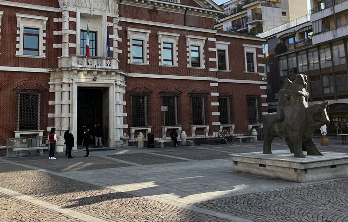 Era stato espulso ad aprile, fermato ancora senza permesso a Morazzone
