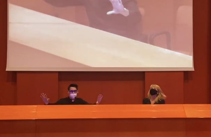 Don Alberto Ravagnani con Chiara Milani