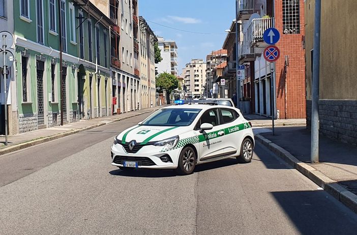 Incidente a Busto, coinvolto un bimbo di 2 anni. Sta bene Incidente a Busto, coinvolto un bimbo di 2 anni. Sta bene
