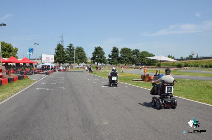 Foto dalla pagina Facebook di Wheelchair GP dell'ultima gara a Rozzano