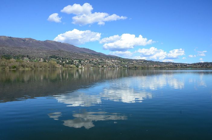 Una domenica (e un lunedì) a 25 gradi sul Varesotto. Ma martedì torna la pioggia Una domenica (e un lunedì) a 25 gradi sul Varesotto. Ma martedì torna la pioggia