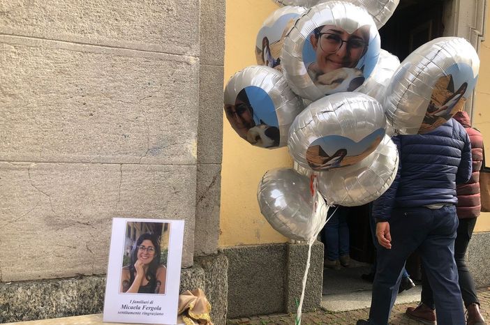 L’addio a Micaela: «Hai saputo coltivare un amore meraviglioso. Non ci sono parole per una morte così ingiusta» L’addio a Micaela: «Hai saputo coltivare un amore meraviglioso. Non ci sono parole per una morte così ingiusta»