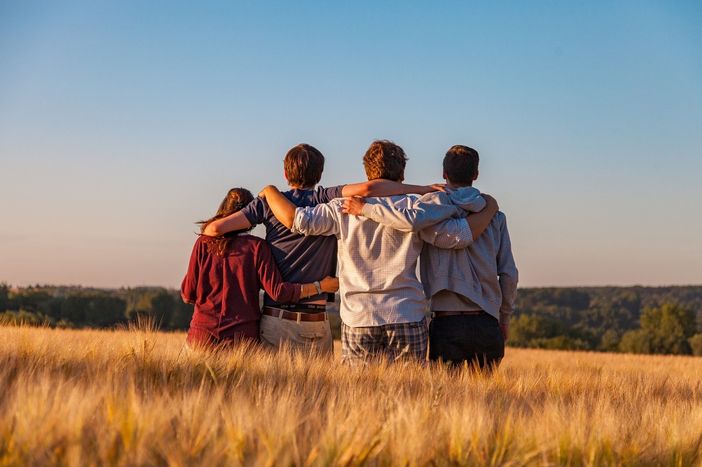 Adolescenti, dal SELFIE all’Agorà