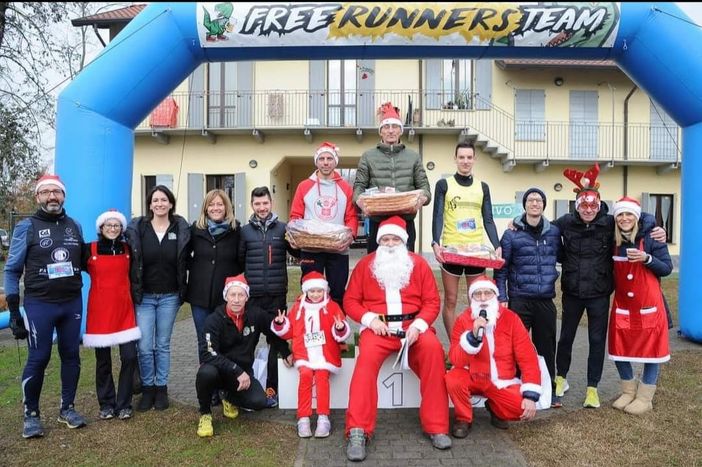 Il Parco Alto Milanese preso d’assalto dai Babbo runner Il Parco Alto Milanese preso d’assalto dai Babbo runner