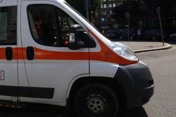 Genova, 61enne muore schiacciato da pressa