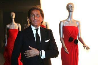 È morto Valentino, Meloni: "Maestro di stile ed eleganza, l'Italia perde una leggenda" È morto Valentino, Meloni: "Maestro di stile ed eleganza, l'Italia perde una leggenda"