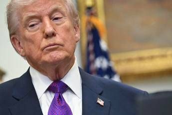 Iran, Trump avverte su colloqui Ginevra: "Accordo o subiranno conseguenze"