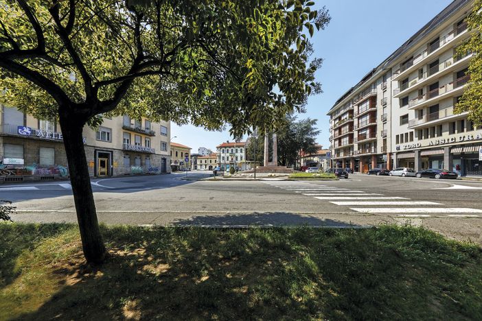 Piazza Trento e Trieste è una delle piazze citate da Bac