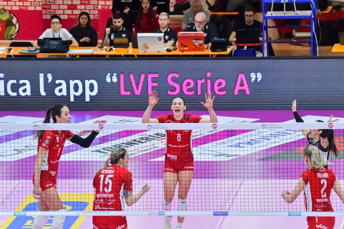 Vittoria per 3-1 della Futura contro Melendugno. Ottimo viatico per la Pool Promozione (foto Loris Marini/Futura Volley) Vittoria per 3-1 della Futura contro Melendugno. Ottimo viatico per la Pool Promozione (foto Loris Marini/Futura Volley)