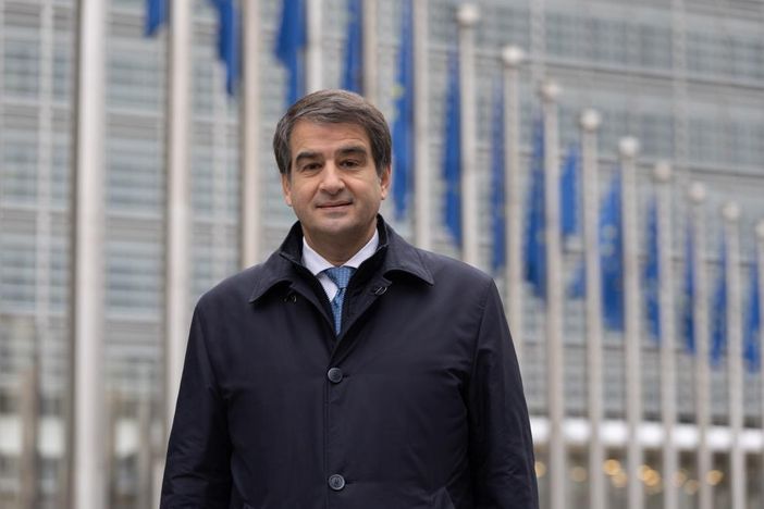 Il Vicepresidente Esecutivo Raffaele Fitto a Vignola per un Youth Policy Dialogue con gli studenti Il Vicepresidente Esecutivo Raffaele Fitto a Vignola per un Youth Policy Dialogue con gli studenti