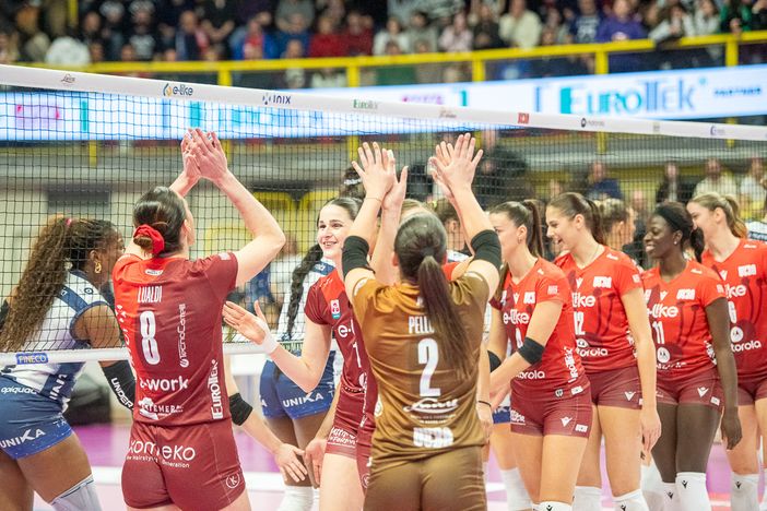Eurotek Uyba Busto Arsizio pronta a stupire: gara 1 dei playoff a Firenze contro Scandicci