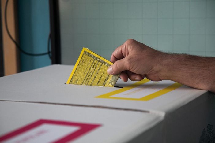 Referendum, Fontana: «Cittadinanza facile? Netto no degli italiani». Tovaglieri: «Figuraccia per Schlein e compagni»