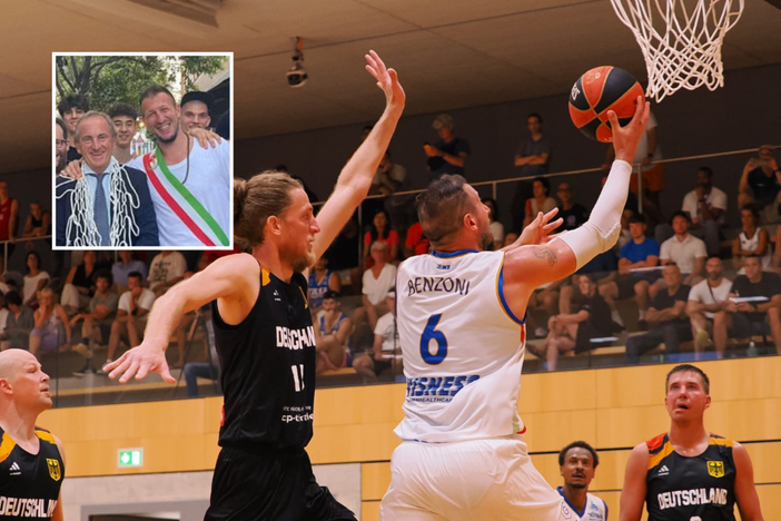 Benzoni in azione nella finale del Campionato del Mondo contro la Germania e, nel riquadro, nell'estate 2022 con il sindaco Emanuele Antonelli Benzoni in azione nella finale del Campionato del Mondo contro la Germania e, nel riquadro, nell'estate 2022 con il sindaco Emanuele Antonelli