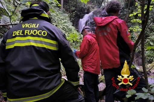 Due cercatori di funghi della provincia di Varese in difficoltà sui monti del Vco: salvati