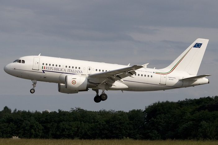 Dodicenne in pericolo di vita trasportato dall’Aeronautica Militare da Napoli a Malpensa: ricoverato all’ospedale di Varese