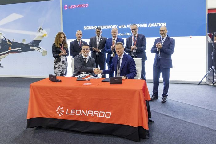 Leonardo: Abu Dhabi Aviation amplia la sua flotta di AW139 per trasporto offshore con un ordine per ulteriori sei elicotteri