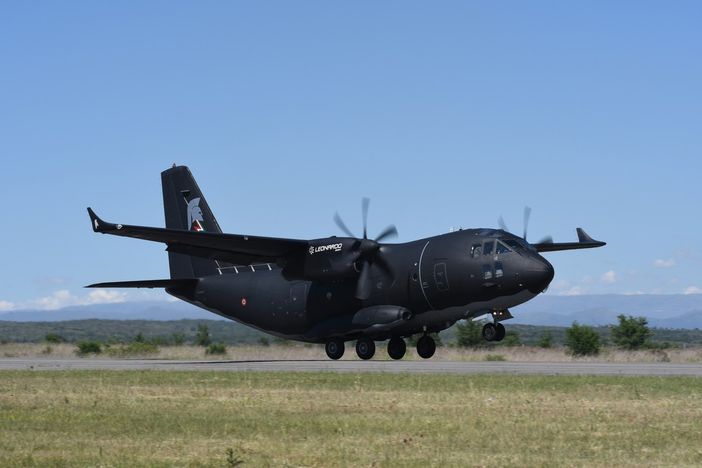 Leonardo: firmato contratto per il C-27J alla forza aerea dell’Azerbaijan Leonardo: firmato contratto per il C-27J alla forza aerea dell’Azerbaijan