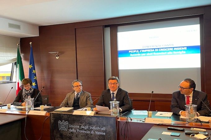 Confindustria Varese e Intesa Sanpaolo: accordo per aiuti finanziari alle famiglie