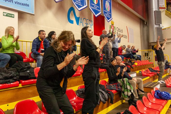 FOTOGALLERY: Uyba-Cuneo 3-1, al palazzetto di Busto è festa per le farfalle FOTOGALLERY: Uyba-Cuneo 3-1, al palazzetto di Busto è festa per le farfalle