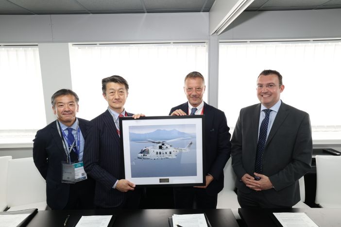 Leonardo e Kawasaki Heavy Industries firmano contratto per ulteriori elicotteri MCH-101
