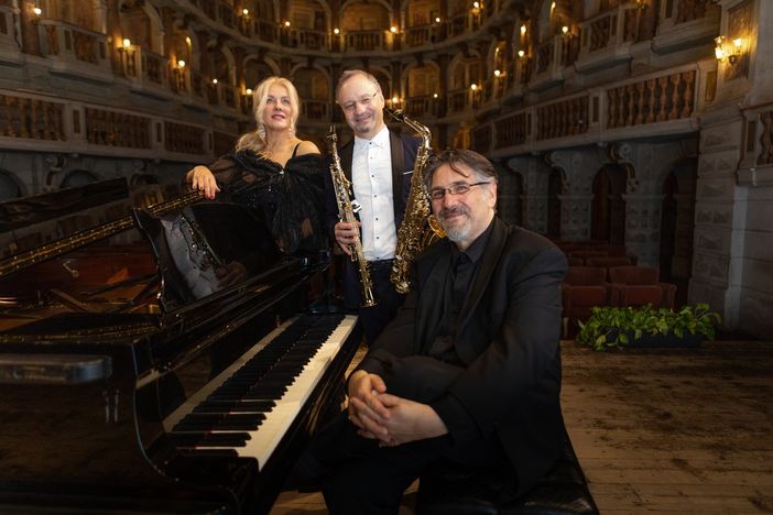 Il Trio Ovidius in diretta YouTube dall’Università dell’Insubria Il Trio Ovidius in diretta YouTube dall’Università dell’Insubria