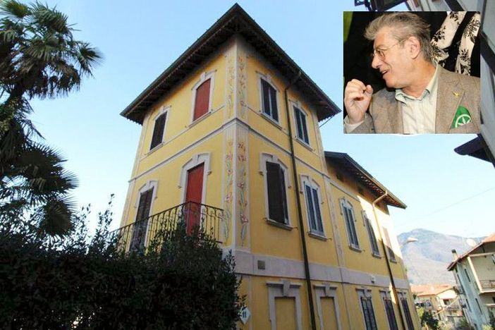 La villetta di Umberto Bossi a Gemonio (foto tratta da Idealista)