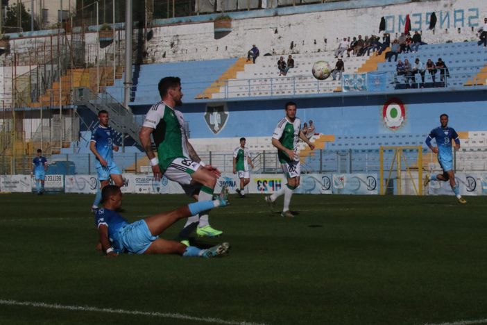 La Castellanzese cade di misura e in extremis La Castellanzese cade di misura e in extremis