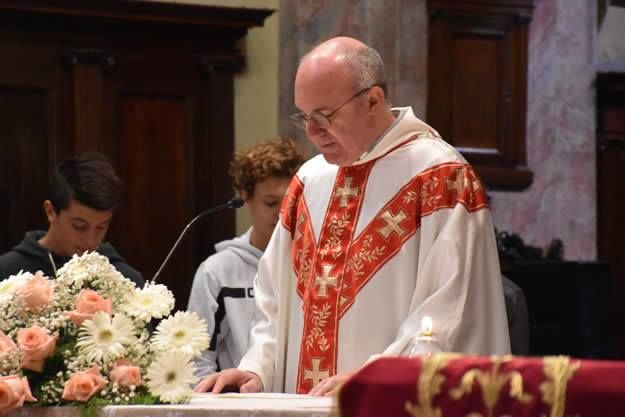 foto dalla pagina Facebook di don Tiziano foto dalla pagina Facebook di don Tiziano