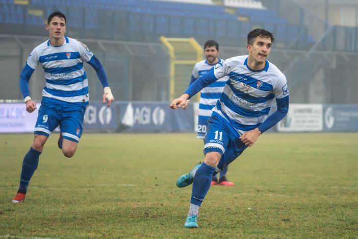 Pro Patria - Olbia, Kolaj regola i conti ed esulta (foto di Marco Giussani) Pro Patria - Olbia, Kolaj regola i conti ed esulta (foto di Marco Giussani)