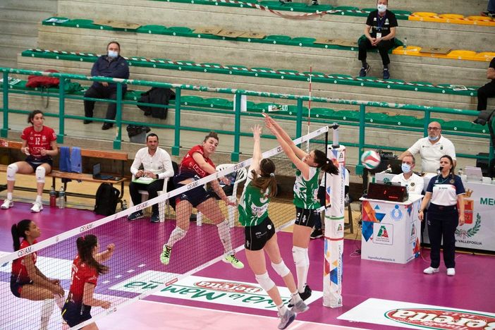 Tanasse in attacco con Vallefoglia (foto Corrado Belli)