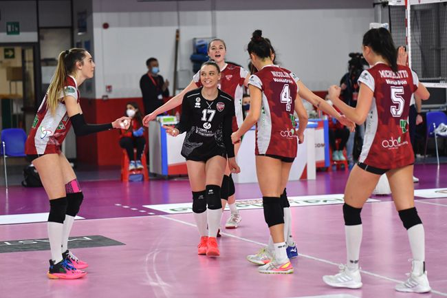Serie A2: missione compiuta, la Futura Volley Giovani spera ancora Serie A2: missione compiuta, la Futura Volley Giovani spera ancora
