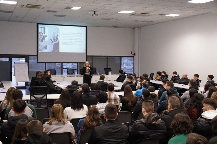 Oltre 100 studenti all’open day di Its Incom