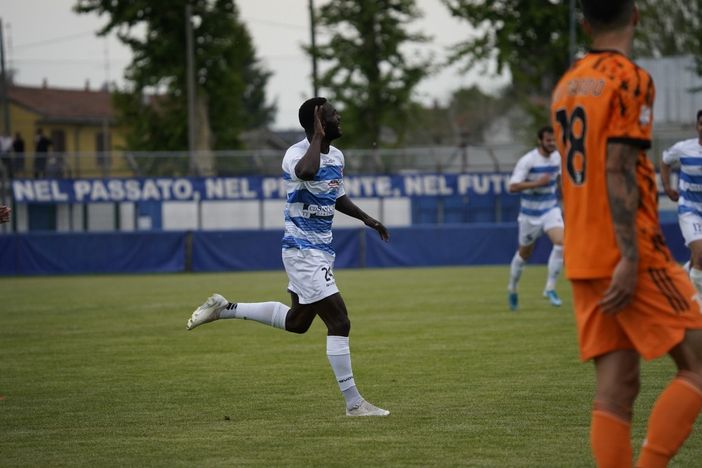 Latte Lath nella foto di Marco Giussani: il suo gol una meraviglia