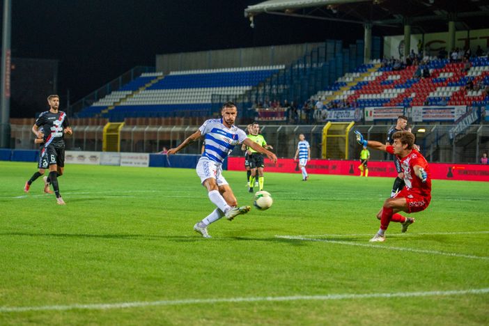 Piu, autore del gol della Pro Patria - foto d'archivio Piu, autore del gol della Pro Patria - foto d'archivio