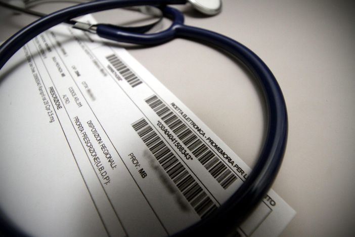 Ricette sanitarie, Astuti: «Ripristinare la validità annuale per la prenotazione di visite e esami» Ricette sanitarie, Astuti: «Ripristinare la validità annuale per la prenotazione di visite e esami»