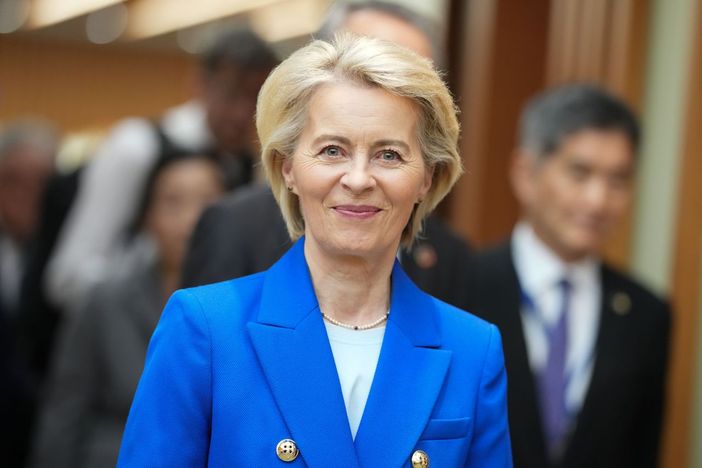 Sospette interferenze russe sul gps dell’aereo di von der Leyen