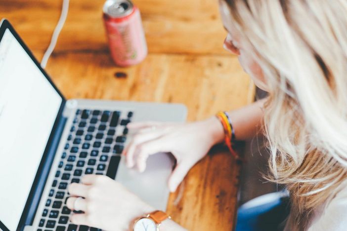 Capire il trading online: mercati, strumenti e informazione nell'era digitale