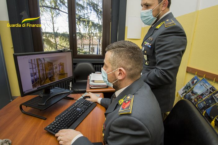 Truffa immobiliare ad una donna disabile, sequestrato un negozio