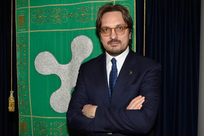 L'assessore Guidesi in visita alla Leonardo di Vergiate