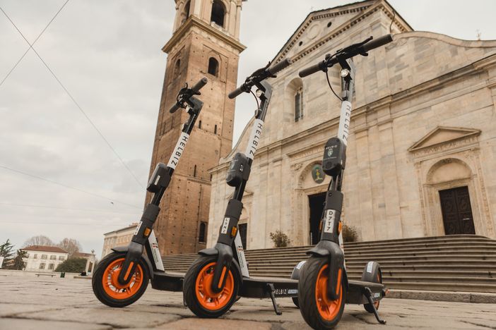 Helbiz impugna il bando per il servizio di noleggio monopattini: «Criteri poco chiari»