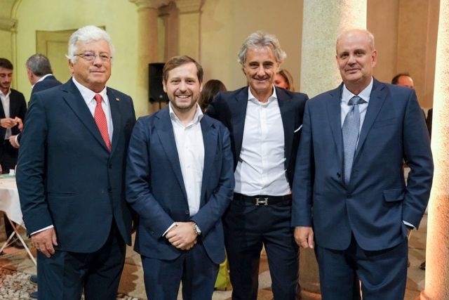 “Arrivederci Estate” a Villa Panza raccoglie fondi per i bambini in ospedale “Arrivederci Estate” a Villa Panza raccoglie fondi per i bambini in ospedale