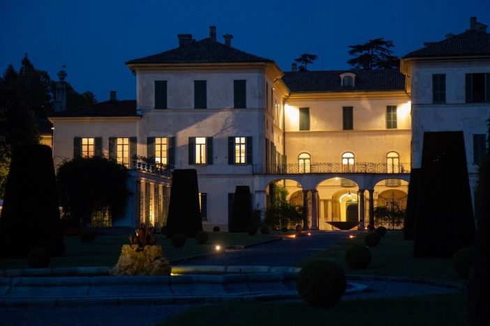 Villa Panza a Varese. Sotto, Villa Della Porta Bozzolo