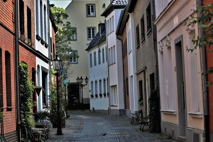 In Alto Adige numerosi Comuni tra cui Ortisei in zona rossa con coprifuoco e locali chiusi alle 18 In Alto Adige numerosi Comuni tra cui Ortisei in zona rossa con coprifuoco e locali chiusi alle 18