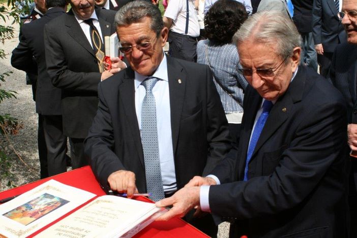 Piero Magistrelli alla benemerenza di 7 anni fa, con l'amico Bruno Ceccuzzi