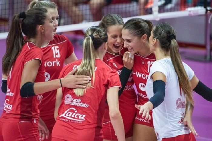 Uyba, aspettando Milano. Velasco: «Per imparare dobbiamo giocare per vincere»