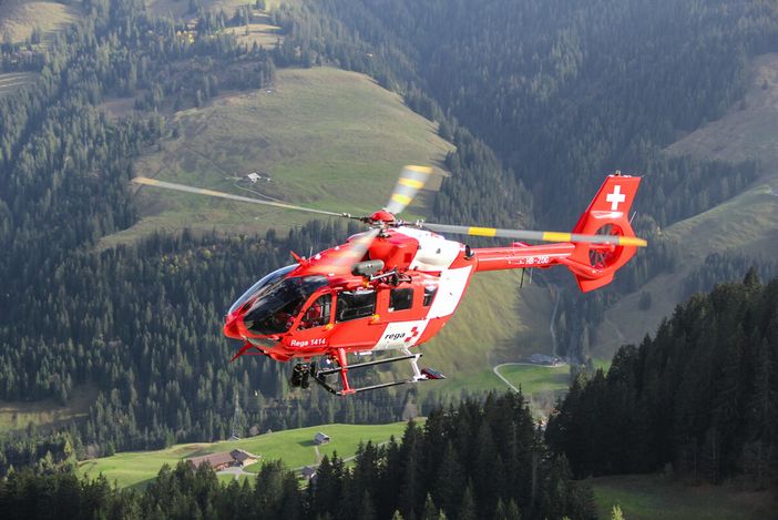 Precipita sulle rocce in Canton Ticino: grave un 47enne