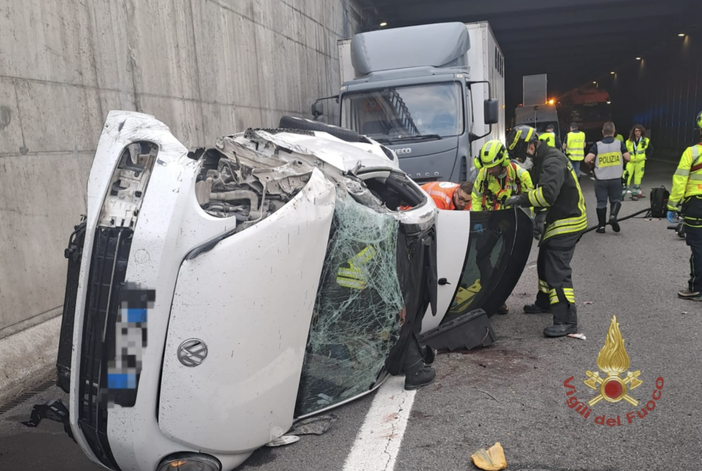 Le immagini dello schianto Le immagini dello schianto