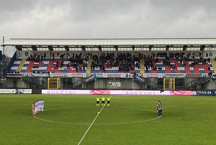 Omaggio a Vialli, il silenzio allo Speroni